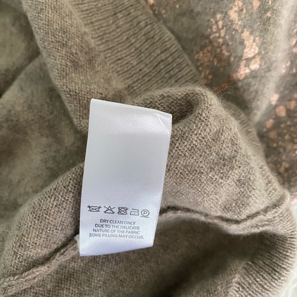 Brodie Cashmere Snake foil crew neck sweater - Picture 7 of 11